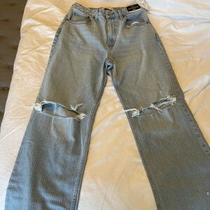 Abercrombie & Fitch Women's The '90s Relaxed Curve Love - Size 29 short